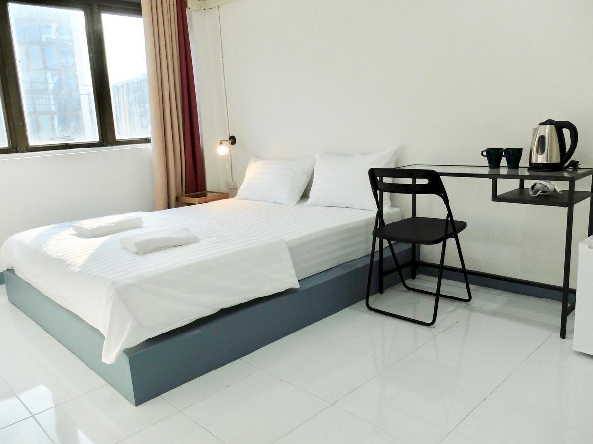 Diamond & Rust Hostel Пак-Крет Экстерьер фото