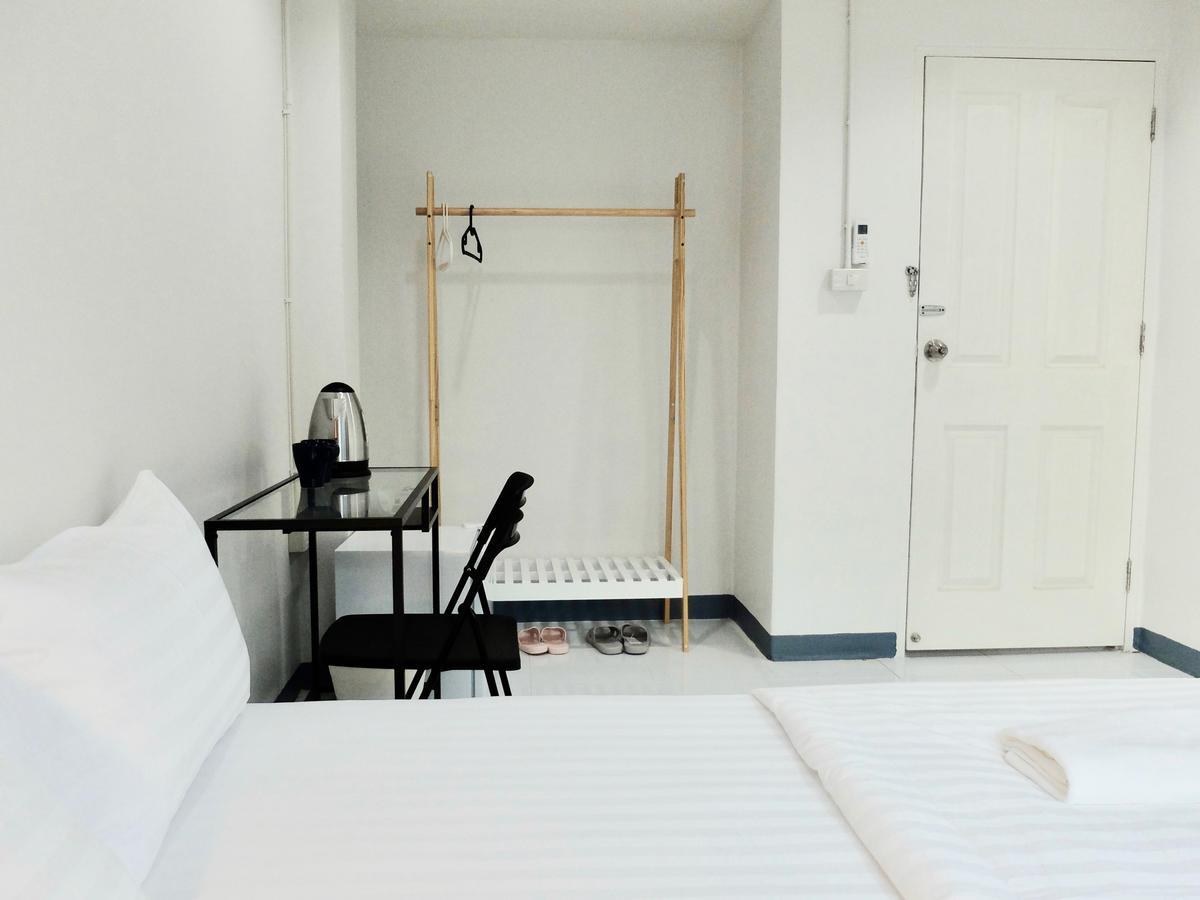 Diamond & Rust Hostel Пак-Крет Экстерьер фото