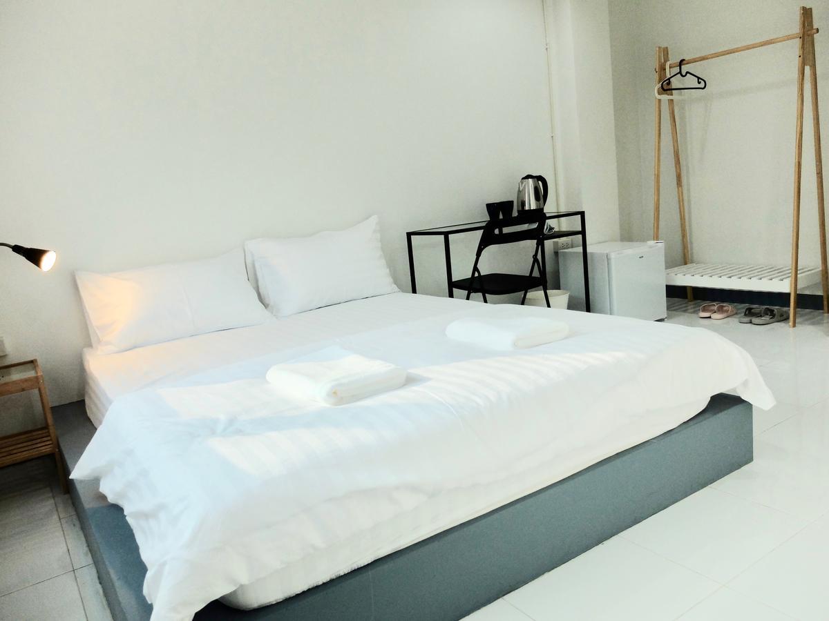 Diamond & Rust Hostel Пак-Крет Экстерьер фото
