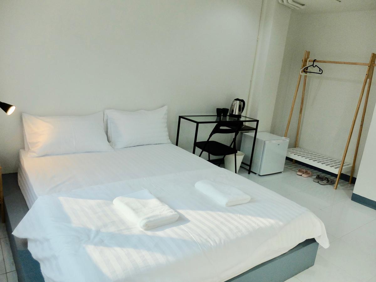 Diamond & Rust Hostel Пак-Крет Экстерьер фото