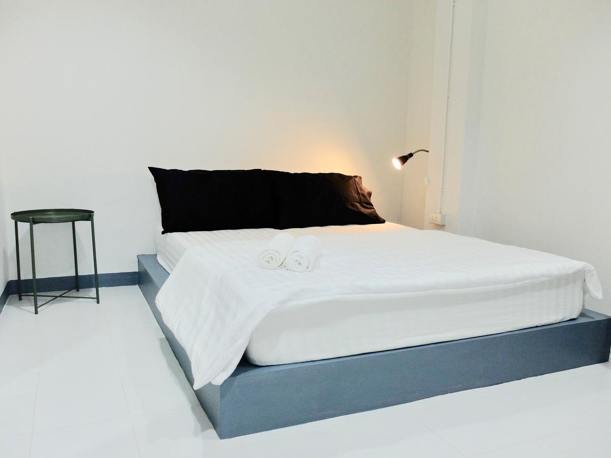 Diamond & Rust Hostel Пак-Крет Экстерьер фото