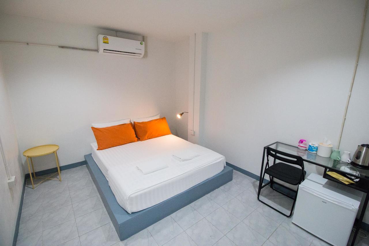 Diamond & Rust Hostel Пак-Крет Экстерьер фото